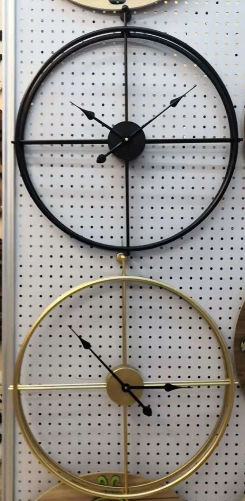 Minimalist Dome Wall Clock – Silent Metal Needle Display, Available in 50cm or 60cm Sizes